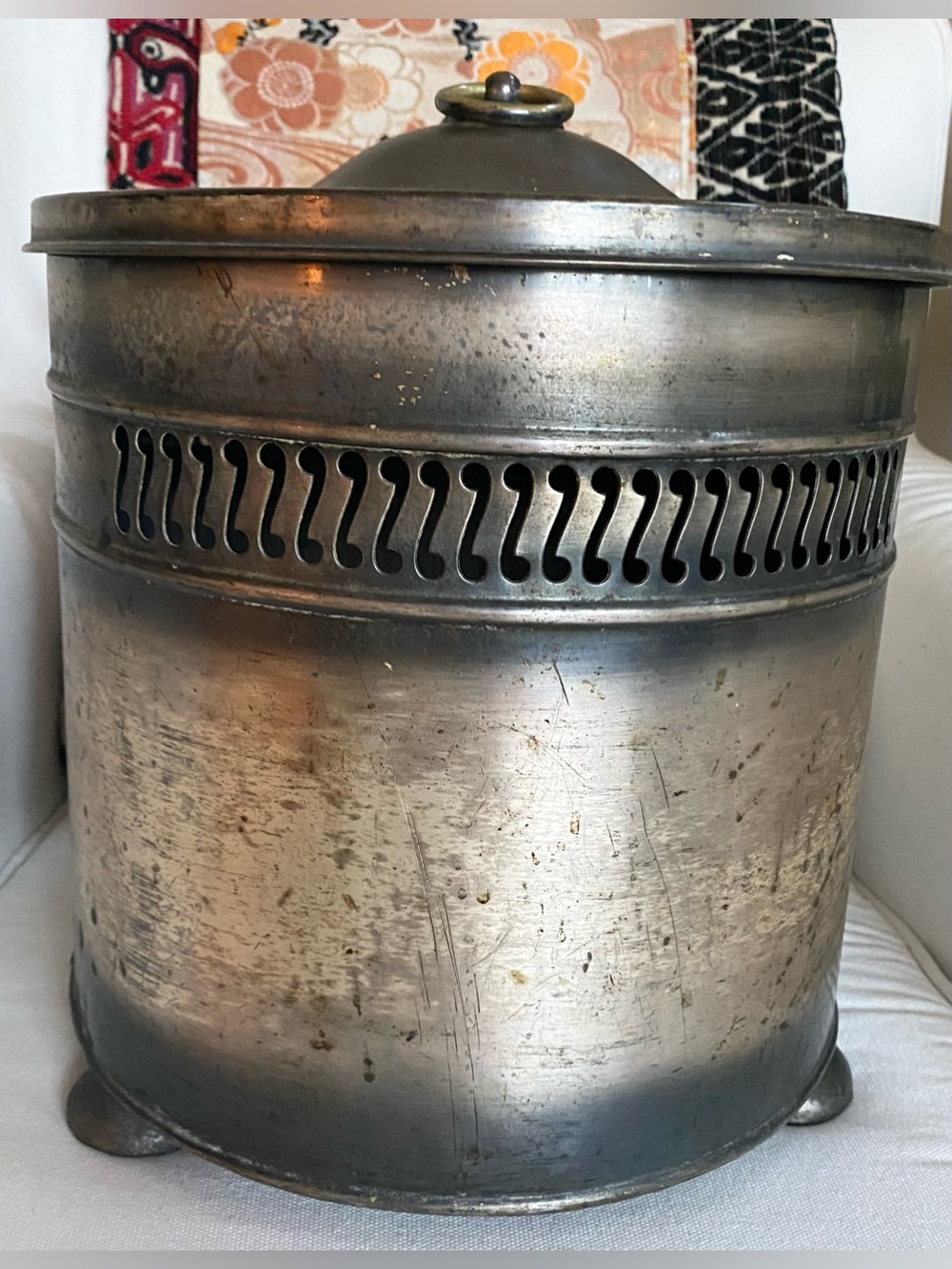VTG Coal Log Fireplace Scuttle Metal Brass Kindling Canister w Lid Footed 12”